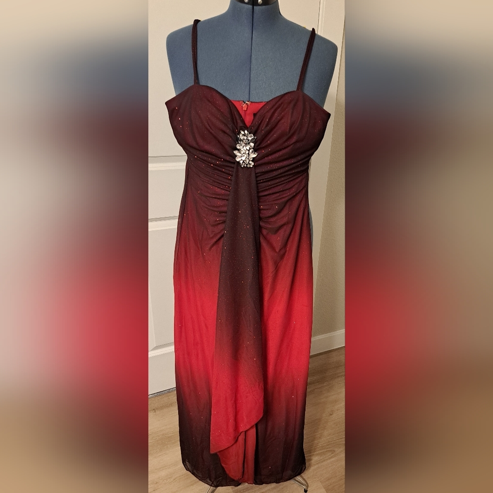 Reign On prom dress